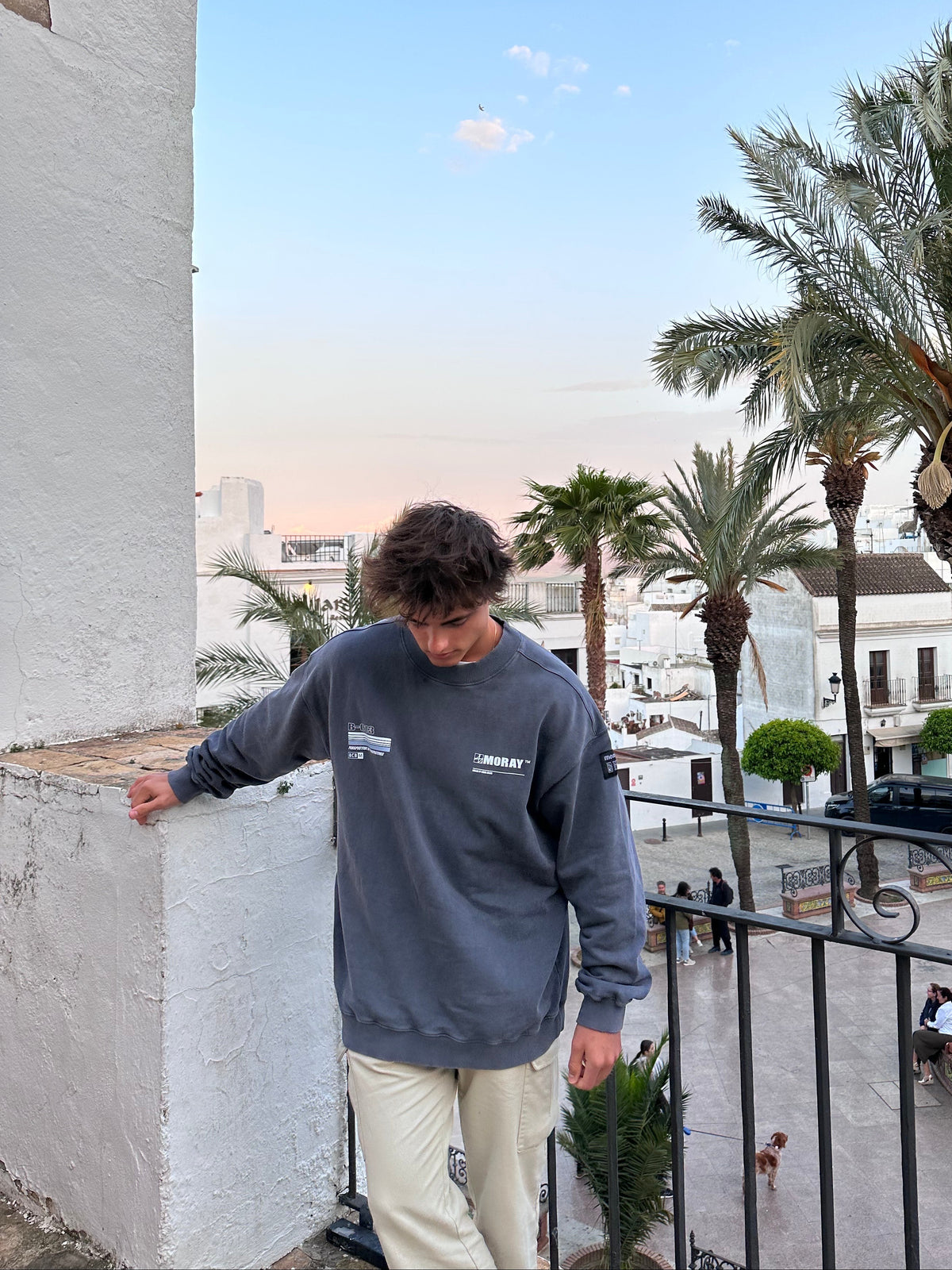 Perspective B – Sudadera – vista 2 – MORAY